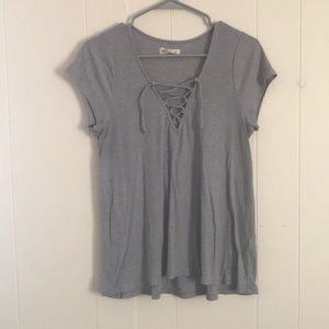 hollister tee